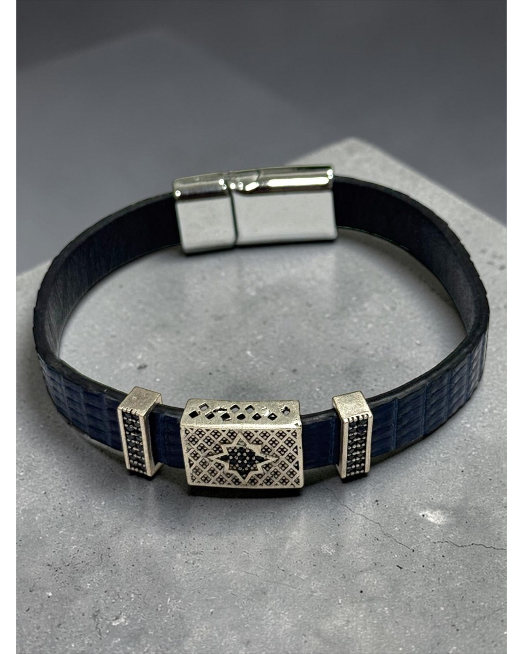 YILAN DERİSİ ZİRKON TAŞLI ERKEK DERİ BİLEKLİK