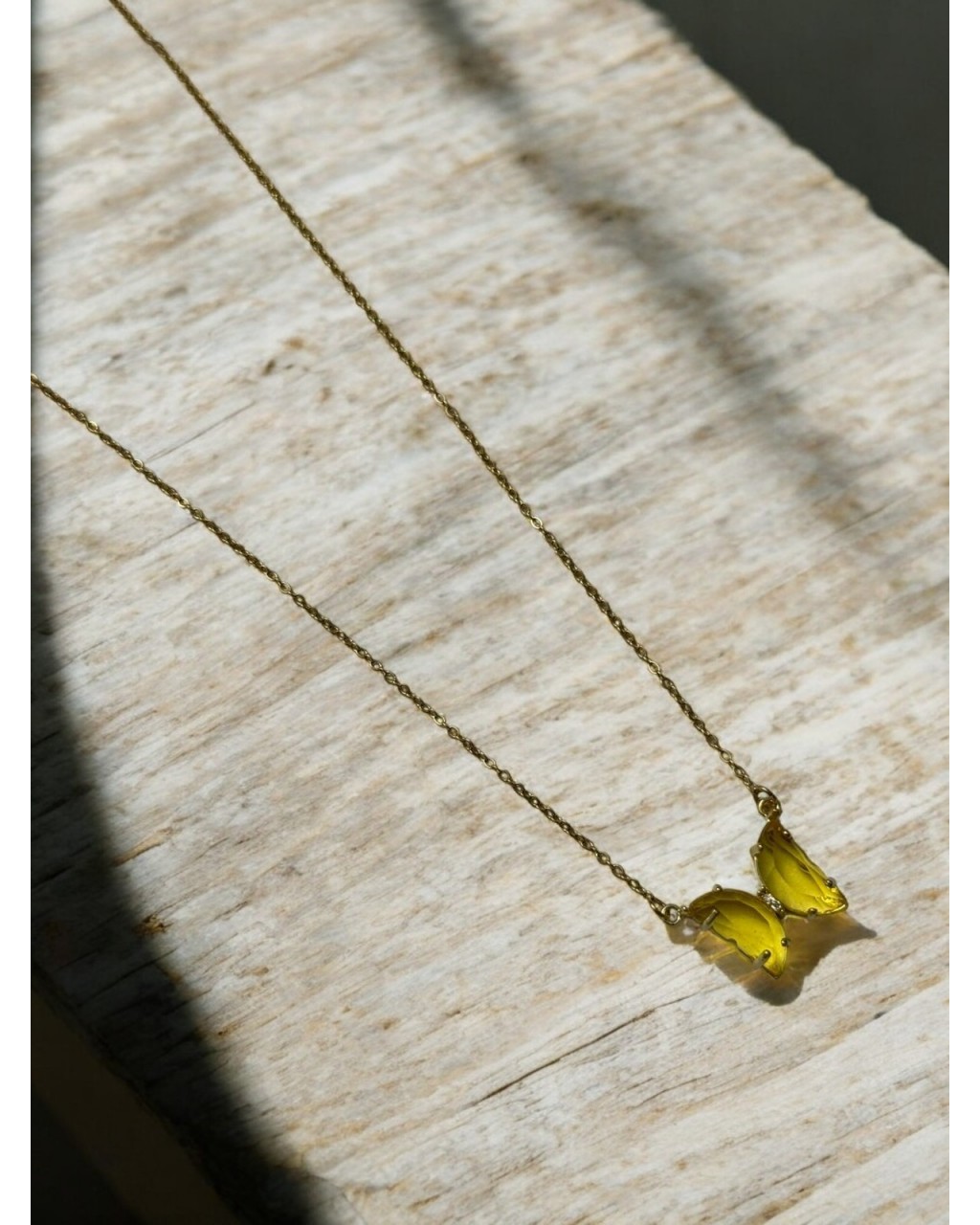 SARI RENK MARİPOSA KELEBEK MODEL GOLD ZİNCİR ÇELİK KOLYE