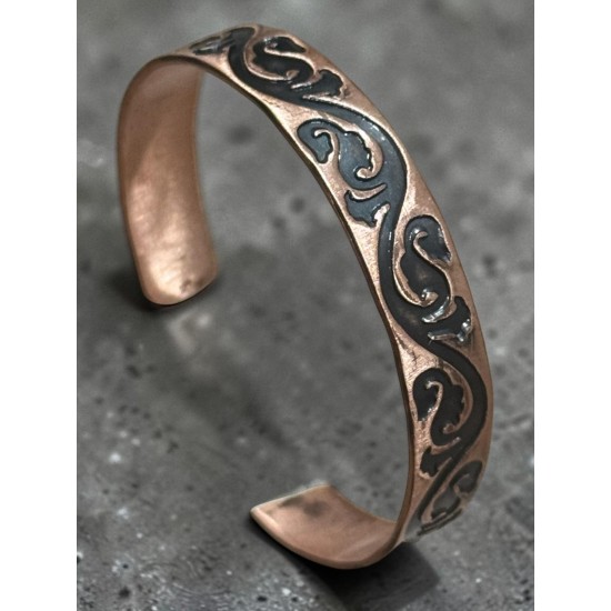 ÇİÇEKLİ DESENLİ MODEL SAF BAKIR BİLEKLİK