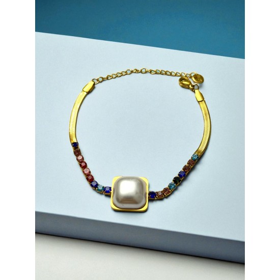 GOLD RENK RENKLİ ZİRKON TAŞ VE ORTASI İNCİ DETAYLI İTALYAN ZİNCİR ÇELİK BİLEKLİK