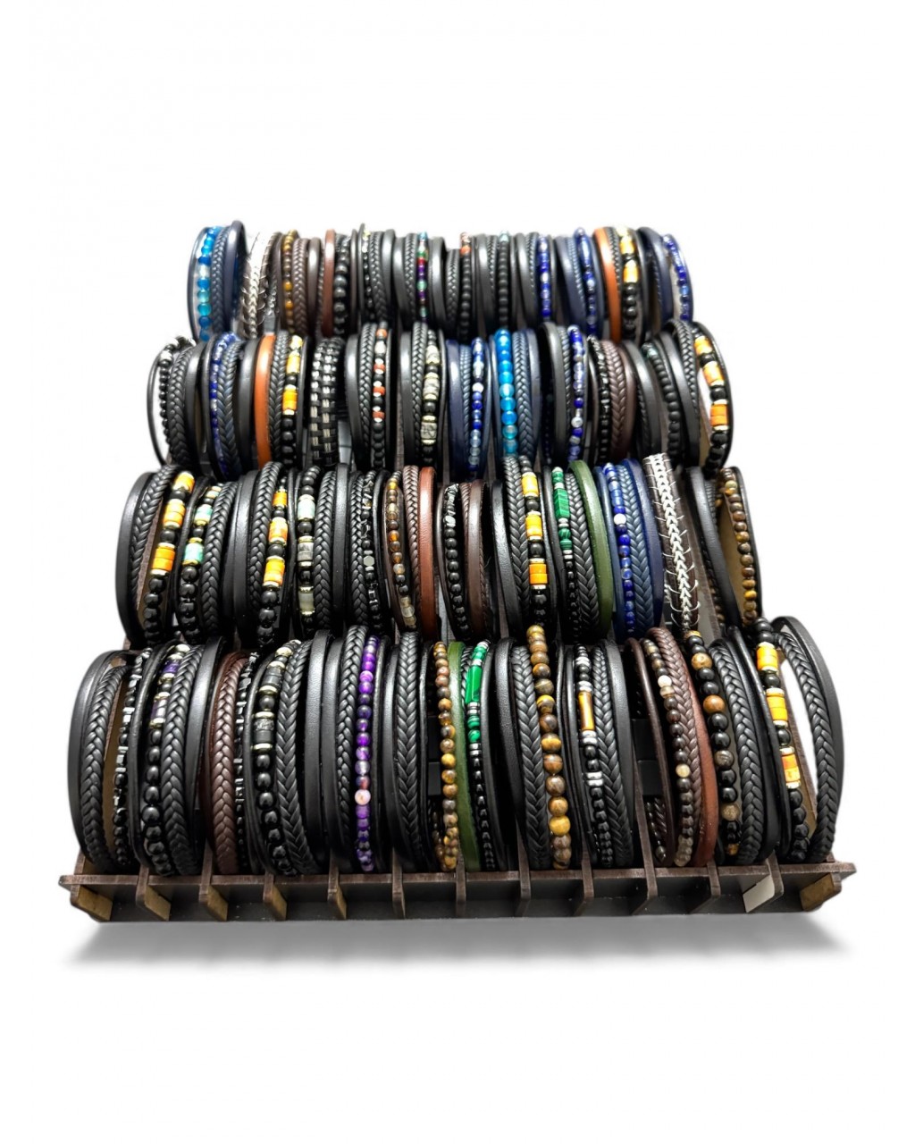 48 ADET KARIŞIK MODEL DERİ BİLEKLİK KUTULU