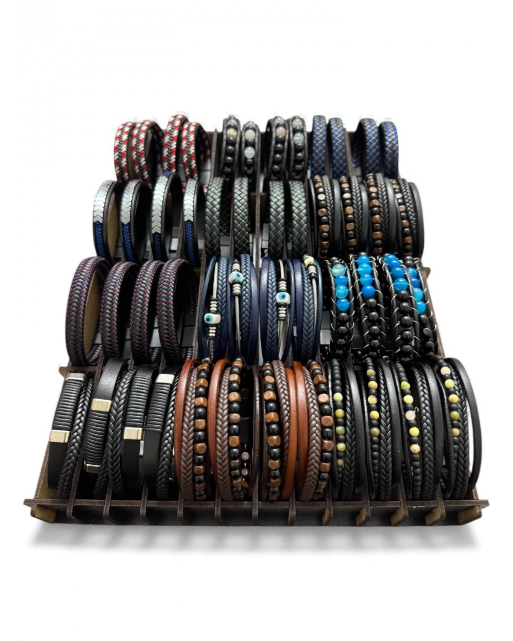 48 ADET KARIŞIK MODEL DERİ BİLEKLİK KUTULU