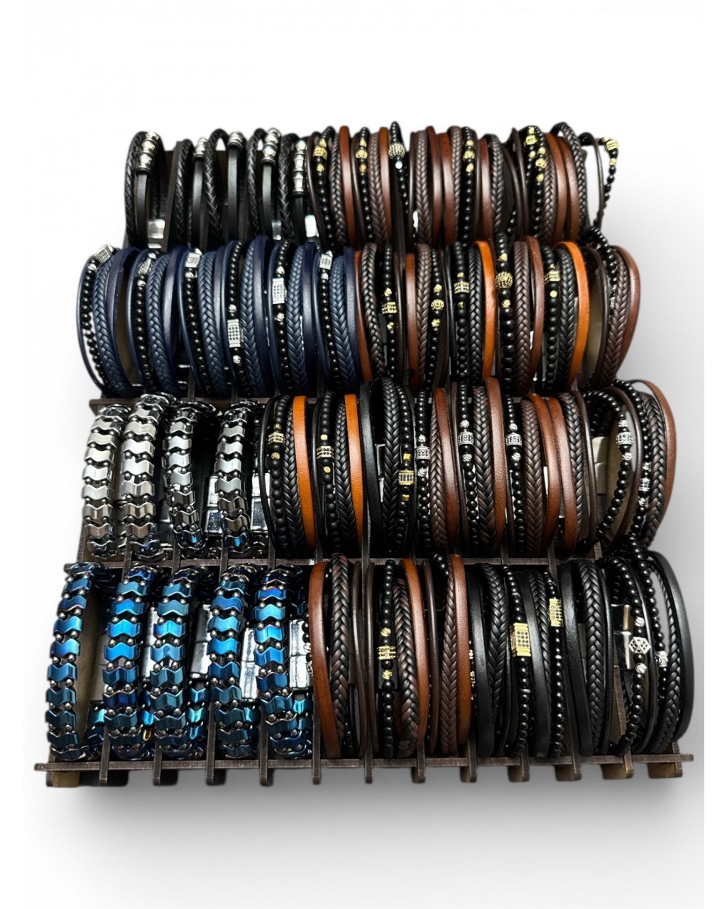 48 ADET KARIŞIK MODEL DERİ BİLEKLİK KUTULU