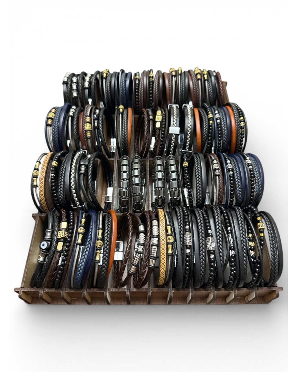 48 ADET KARIŞIK MODEL DERİ BİLEKLİK KUTULU