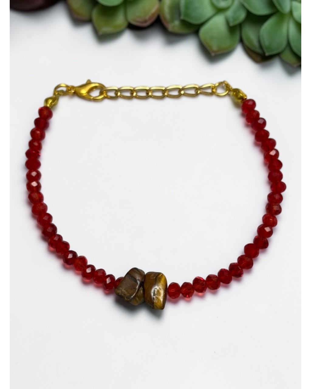 KIRMIZI KRİSTAL BONCUK ORTASI KAPLANGÖZÜ TAŞI BİLEKLİK