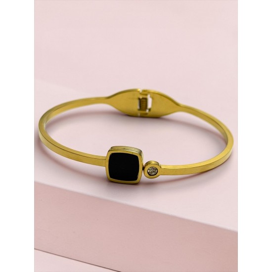 GOLD RENK KARE MODEL ÇELİK KELEPÇE BİLEKLİK