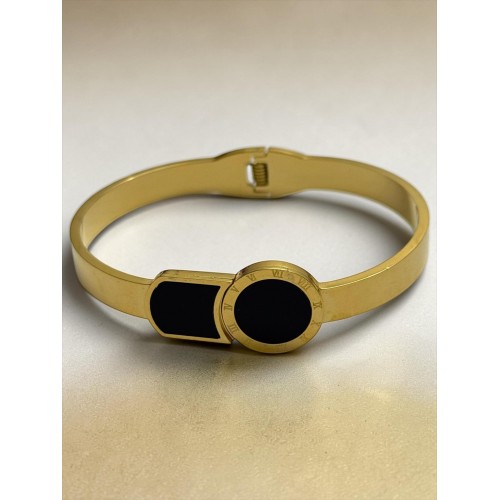 ORTASI SİYAH APARATLI ÇELİK KELEPÇE BİLEKLİK