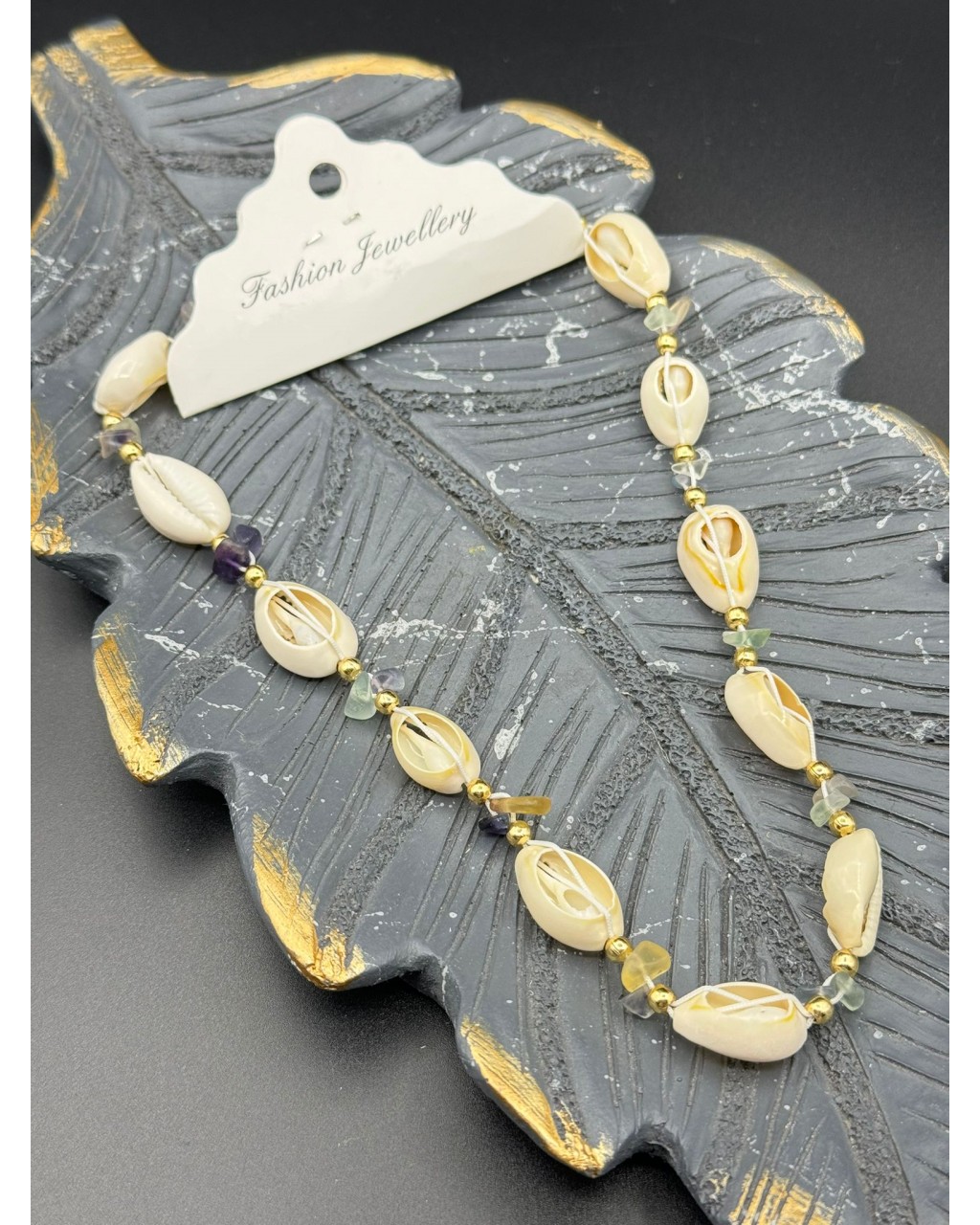 FLORİT TAŞI BÜYÜK DENİZ KABUĞU KOLYE