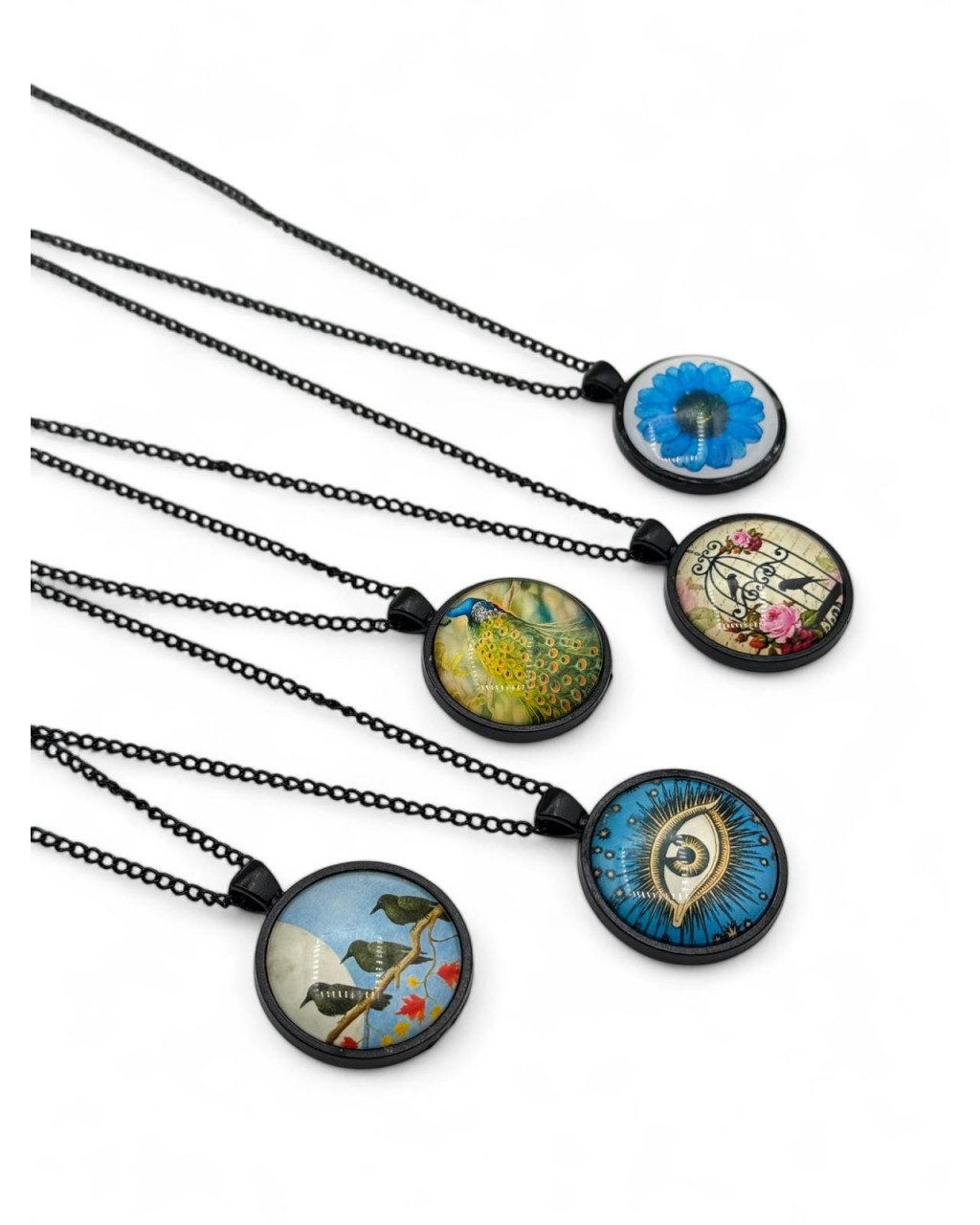 YUVARLAK MODEL SİYAH RENK ANTİK KOLYE