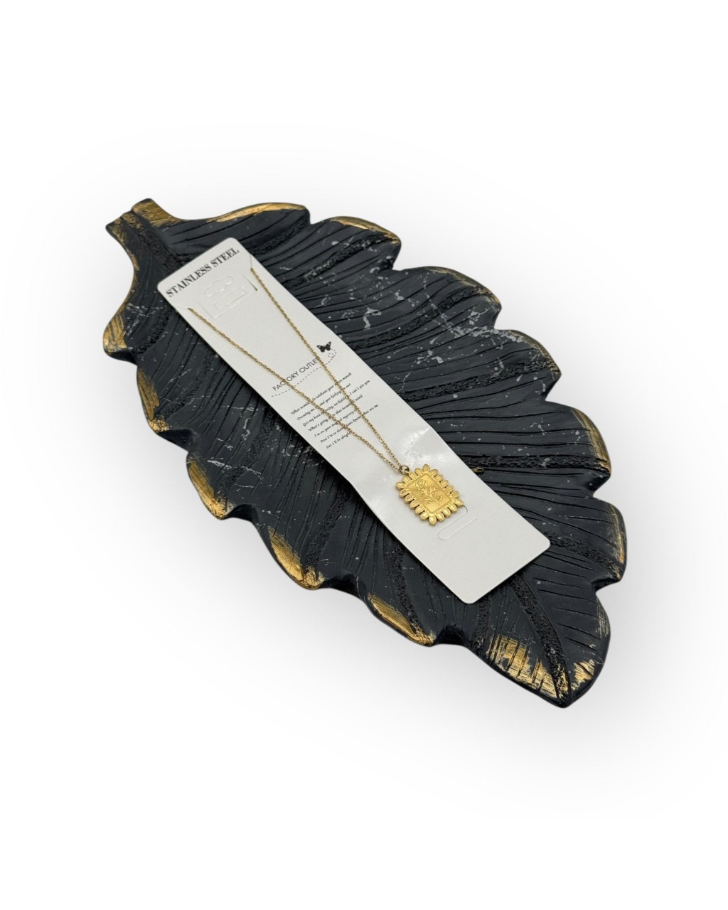 GOLD RENK DALGALI DİKDÖRTGEN MODEL ÇELİK KOLYE