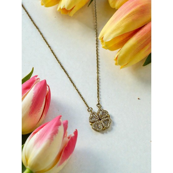 GOLD RENK MIKNATISLI AYRILABİLİR 4 KALPLİ YONCA ÇELİK KOLYE