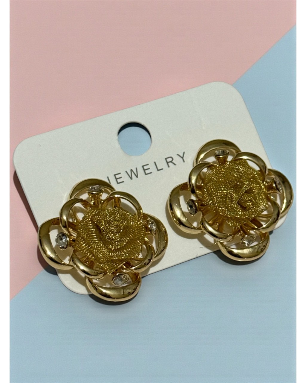 ÇELİK ÇİÇEK MODEL KÜPE