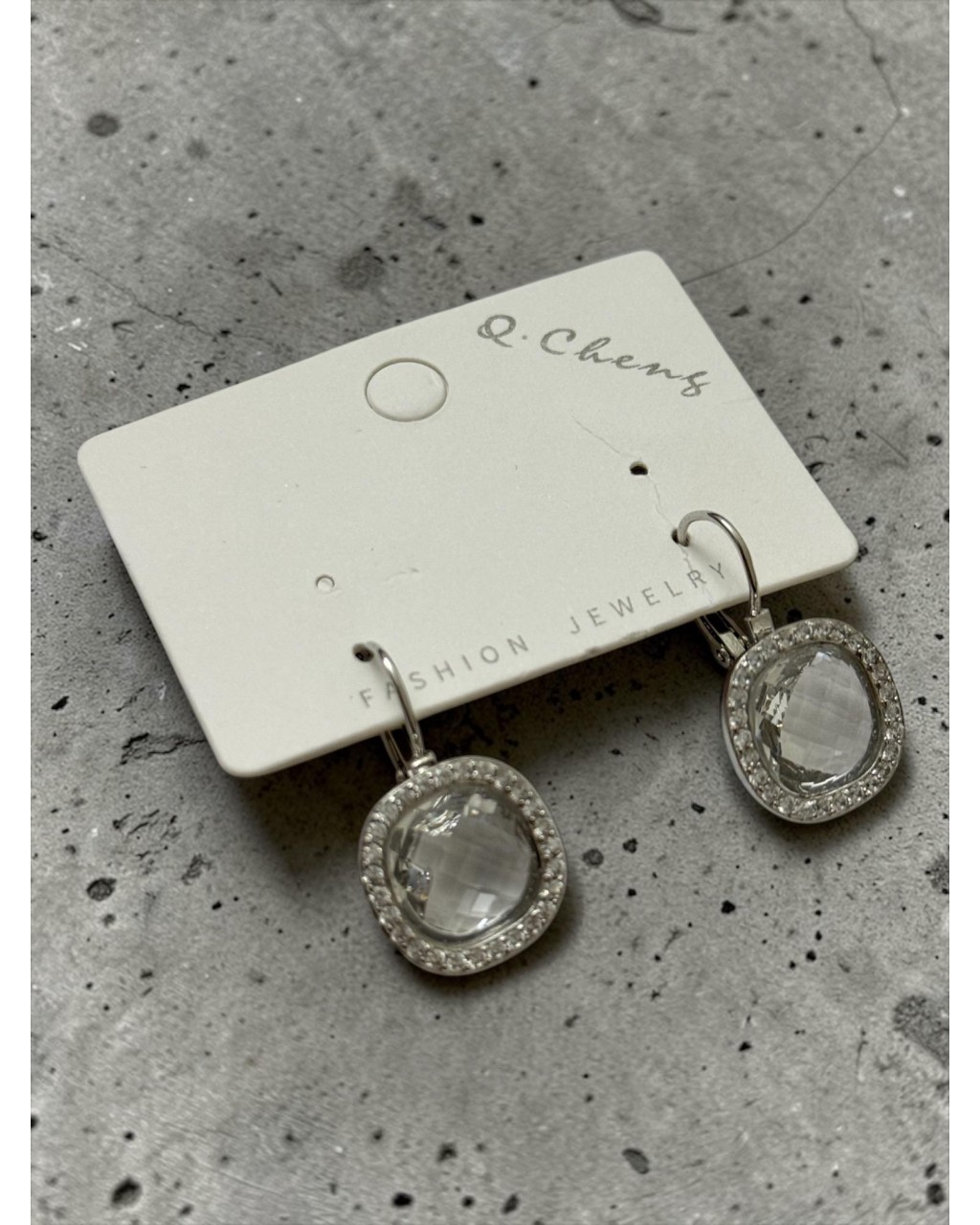 ZİRKON TAŞLI KÜPE