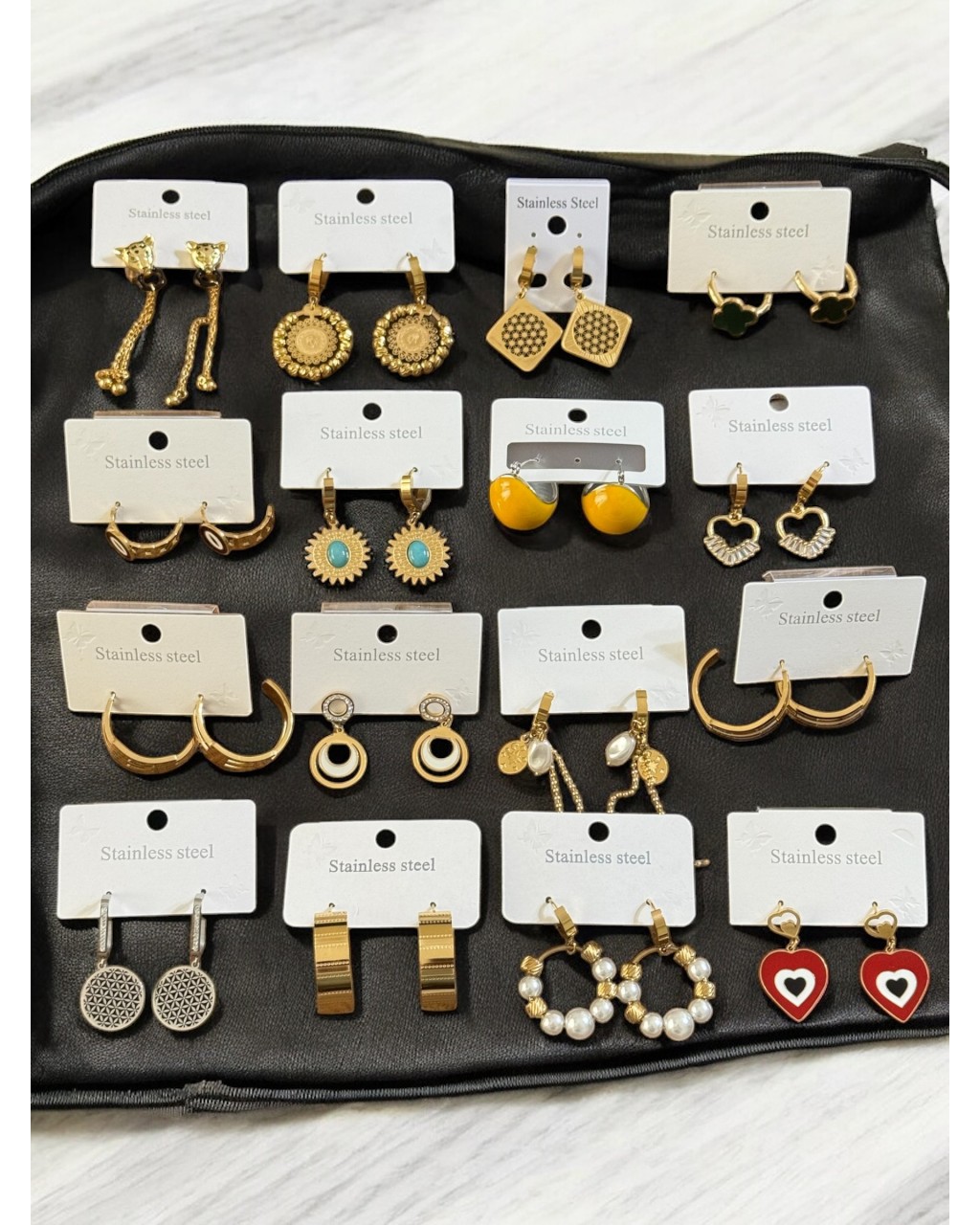 10 ADET KARIŞIK MODEL SARI RENK KARARMAZ ÇELİK KÜPE