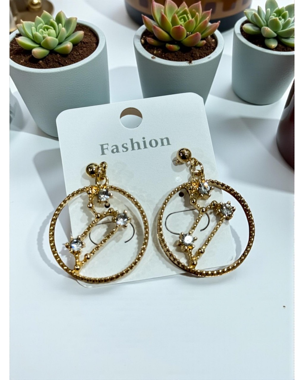 GOLD RENK HALKA MODELLİ KÜPE