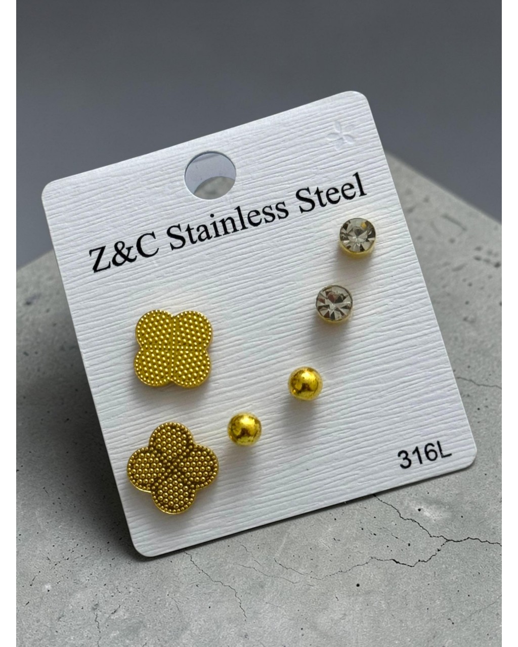 GOLD RENK YONCA MODEL ÜÇLÜ ÇELİK KÜPE