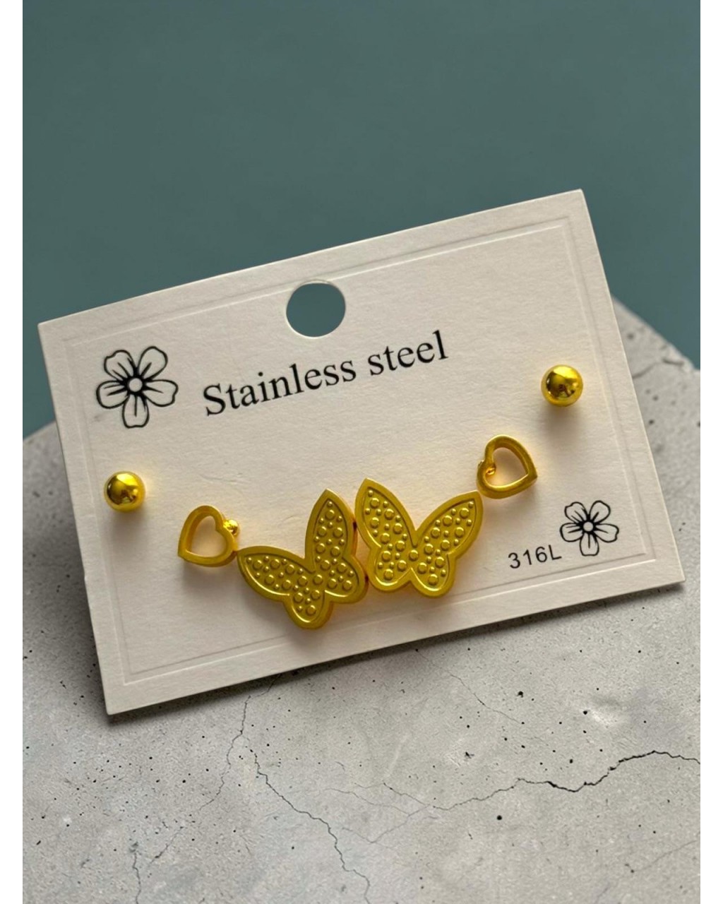 GOLD RENK KELEBEK MODEL ÜÇLÜ ÇELİK KÜPE