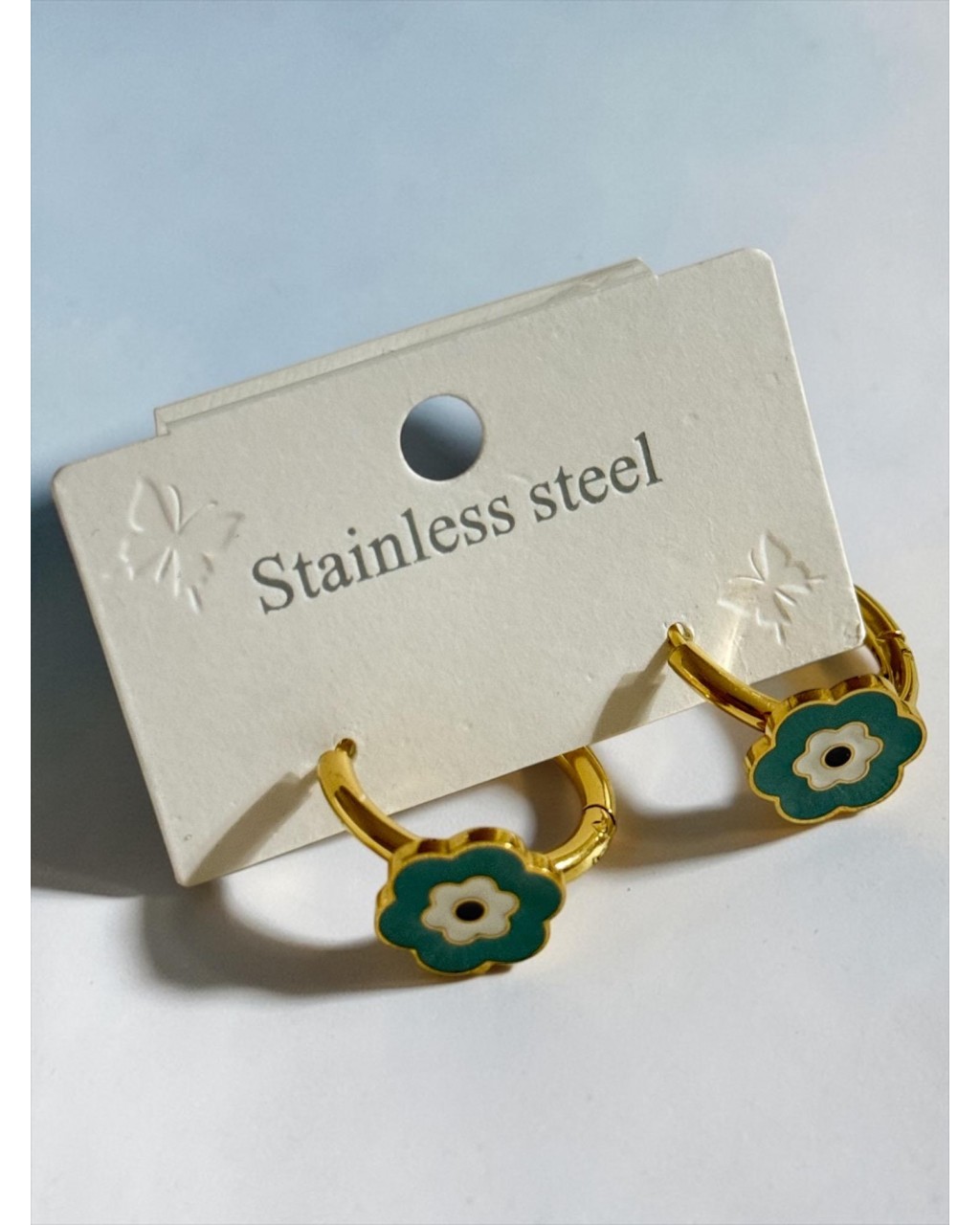 GOLD RENK ÇİÇEK MODEL ÇELİK KÜPE