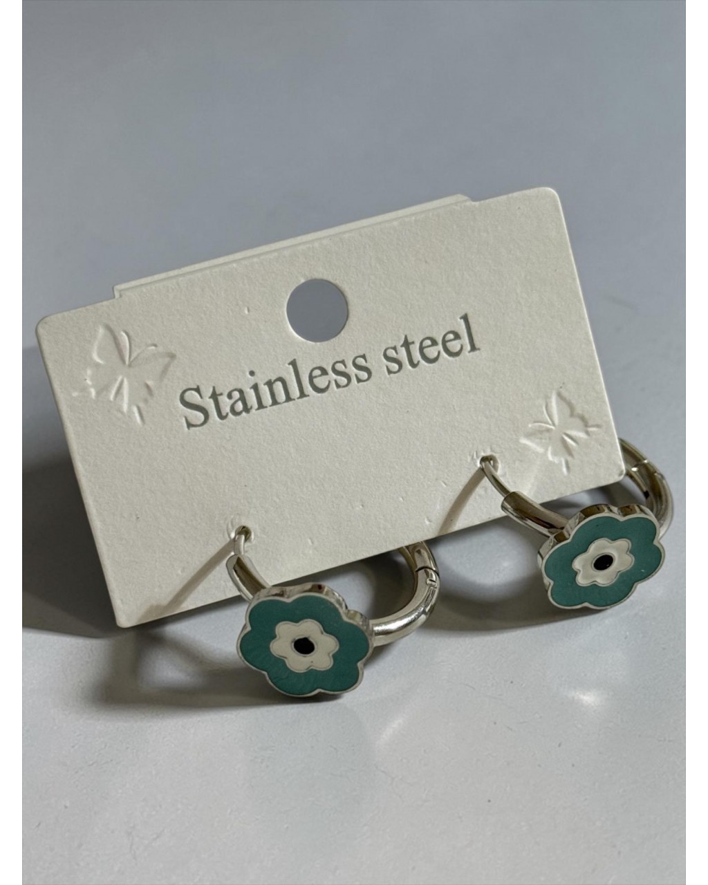 SİLVER RENK ÇİÇEK MODEL ÇELİK KÜPE