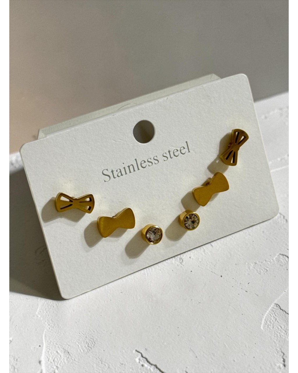 GOLD RENK FİYONK MODEL ÇOKLU KÜPE