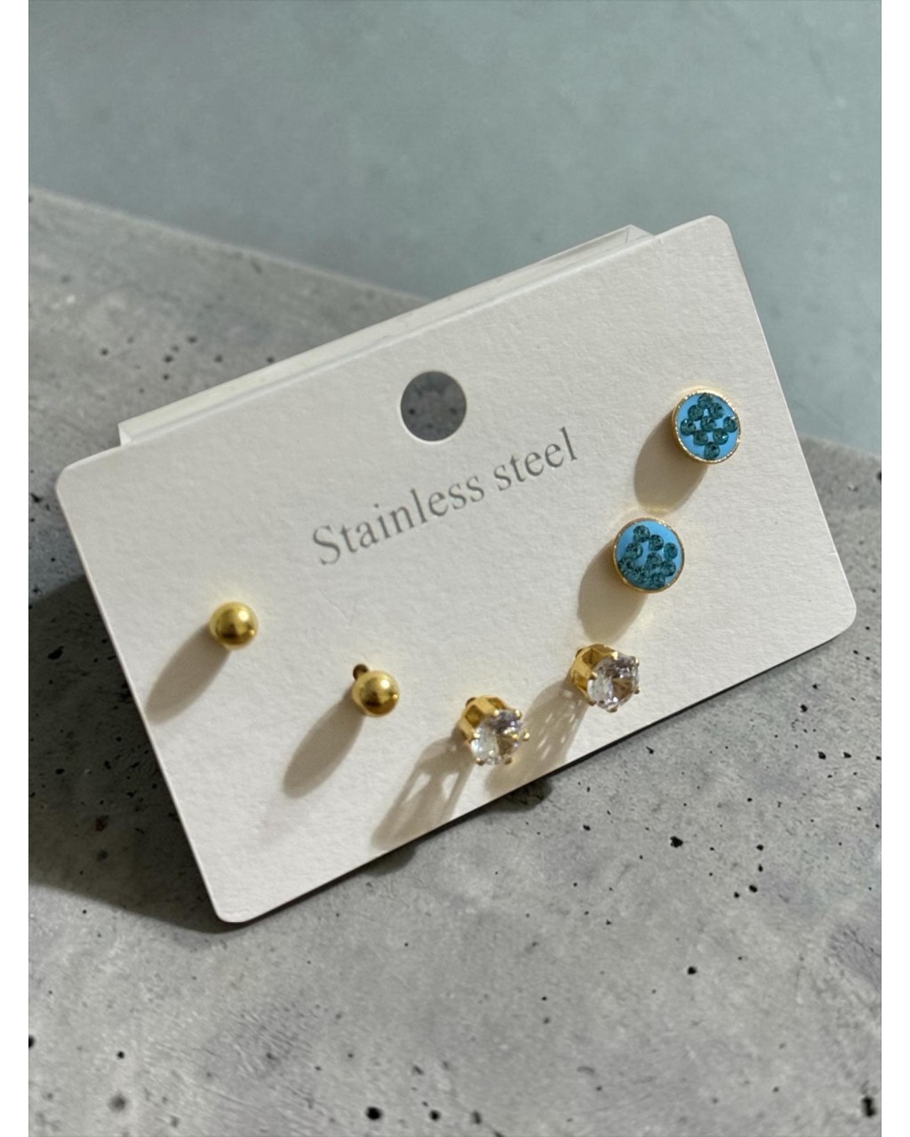 GOLD RENK MAVİ YUVARLAK DETAYLI ÇOKLU KÜPE