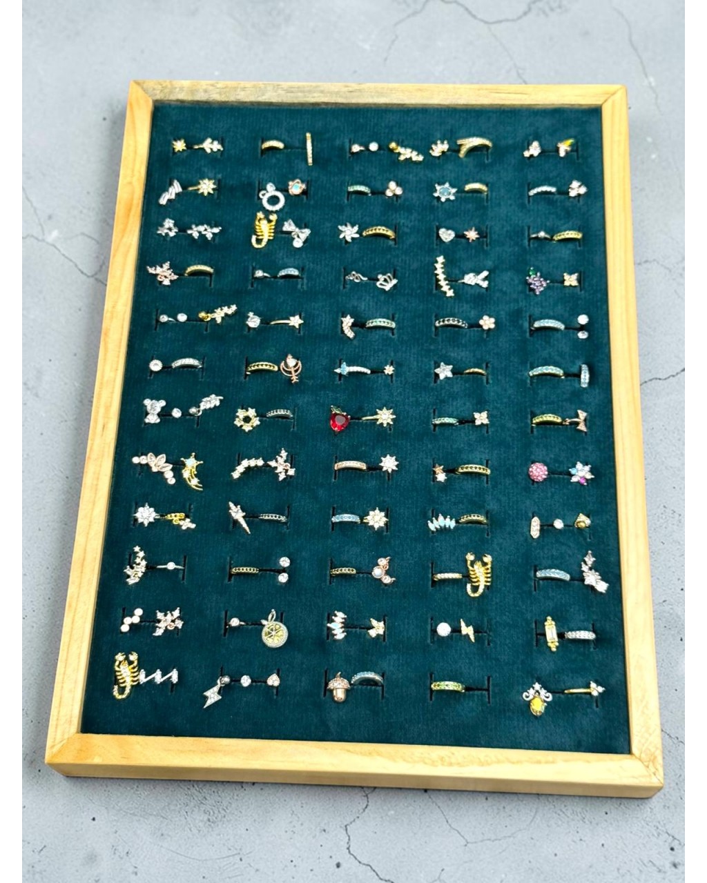 120 ADET KARIŞIK PİERCİNG KUTULU10