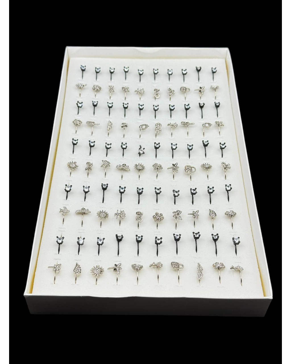 100 ADET MODELLİ ZİRKON TAŞLI KARIŞIK YÜZÜK 100 ADET MODELLİ ZİRKON TAŞLI KARIŞIK YÜZÜK